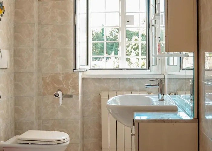 Domus Aurelia Colibri Comfort & Terrace Apartment